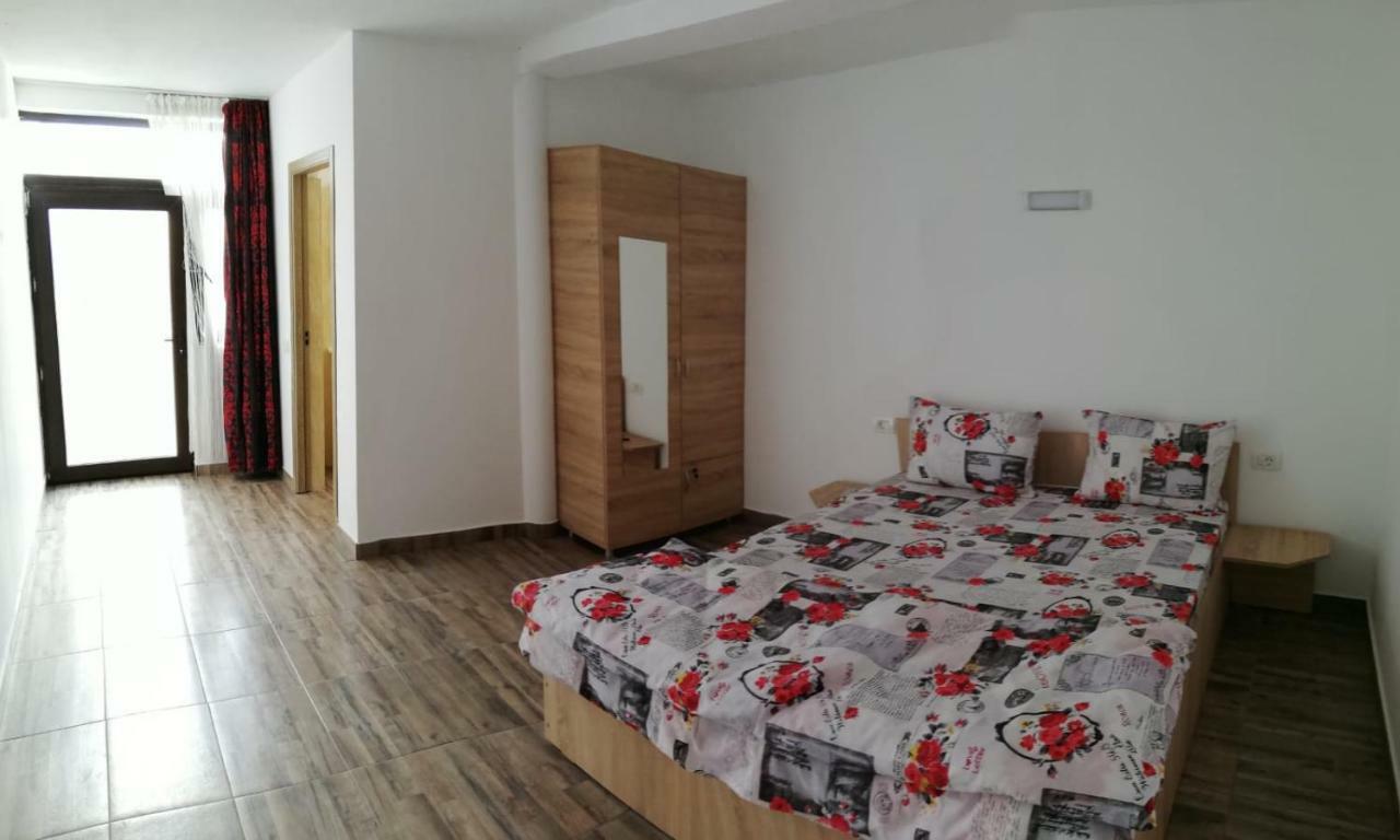 Laubert Hotel Călimăneşti Bagian luar foto